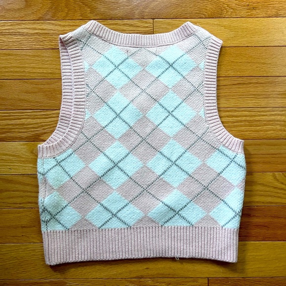 small hollister pink plaid sweater vest / tank top - Picture 2 of 3